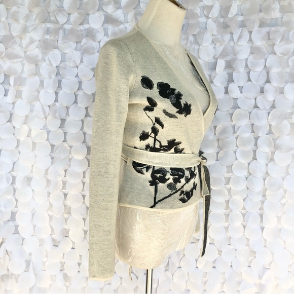 DVF Diane Von Furstenberg Cream, grey & black wrap sweater small Wool Wr… - Picture 10 of 12